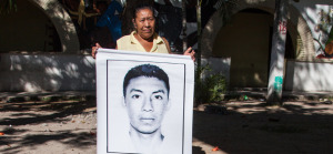 © César Martínez López