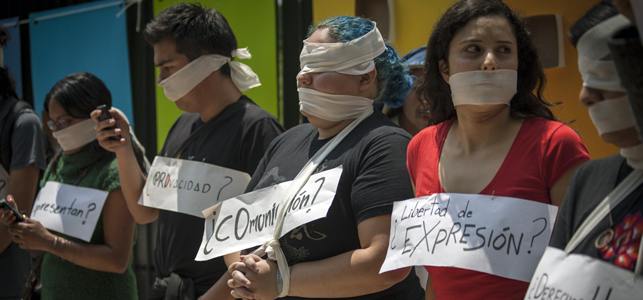 ©César Martínez López