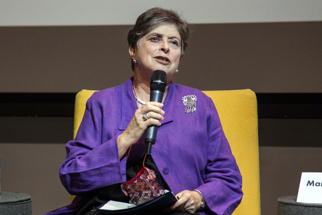 © César Martínez López