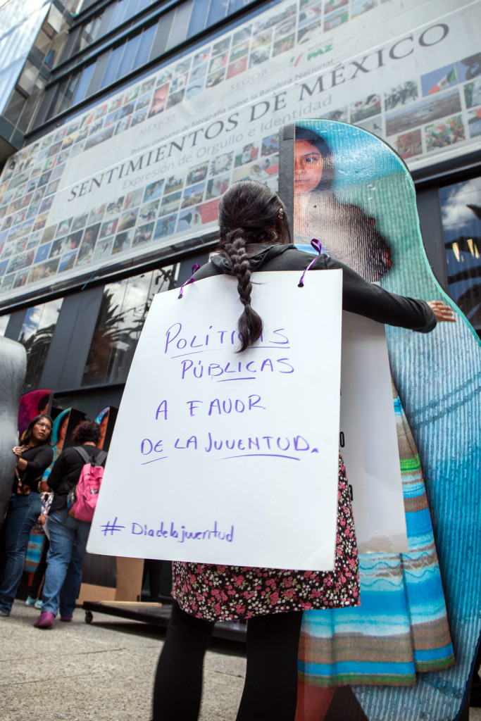 © César Martínez López