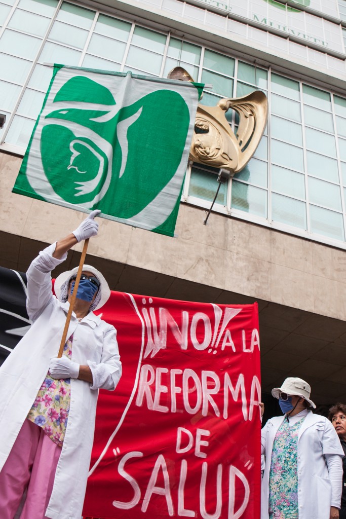 © César Martínez López