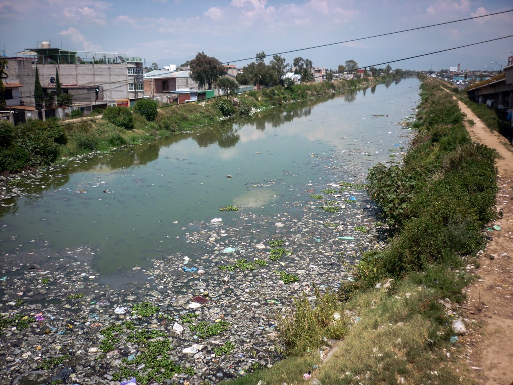 © César Martínez López