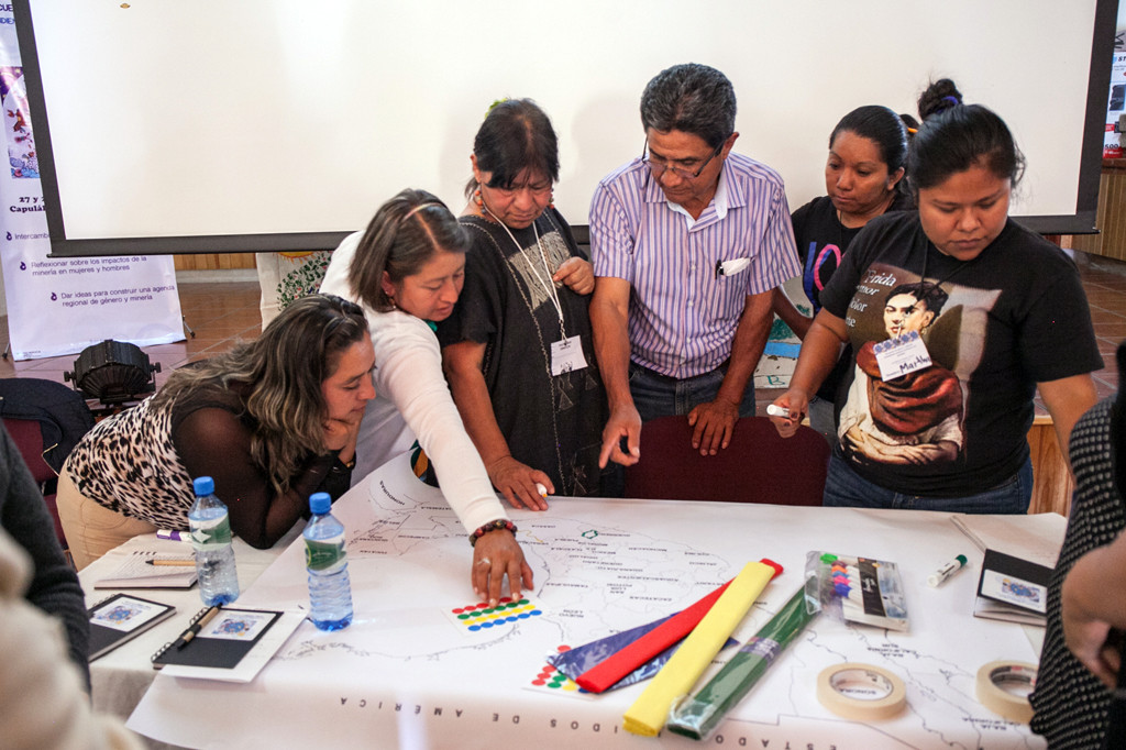 © César Martínez López