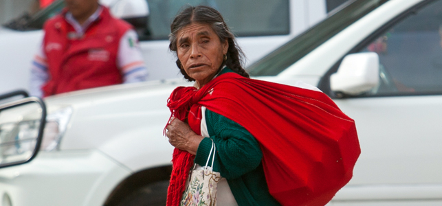 © César Martínez López