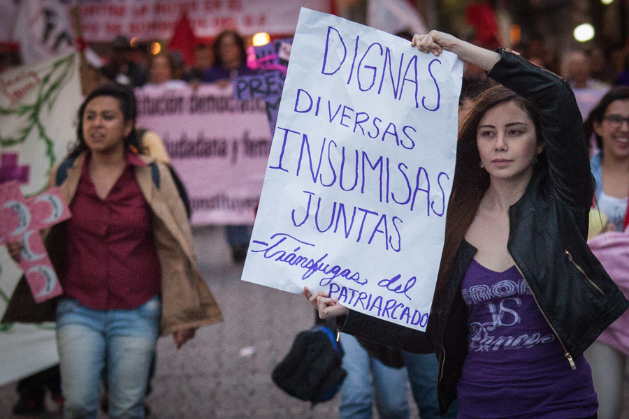 © César Martínez López