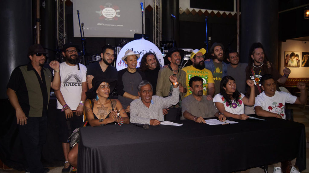 Mitote por la madre tierra