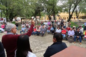 12amlo1