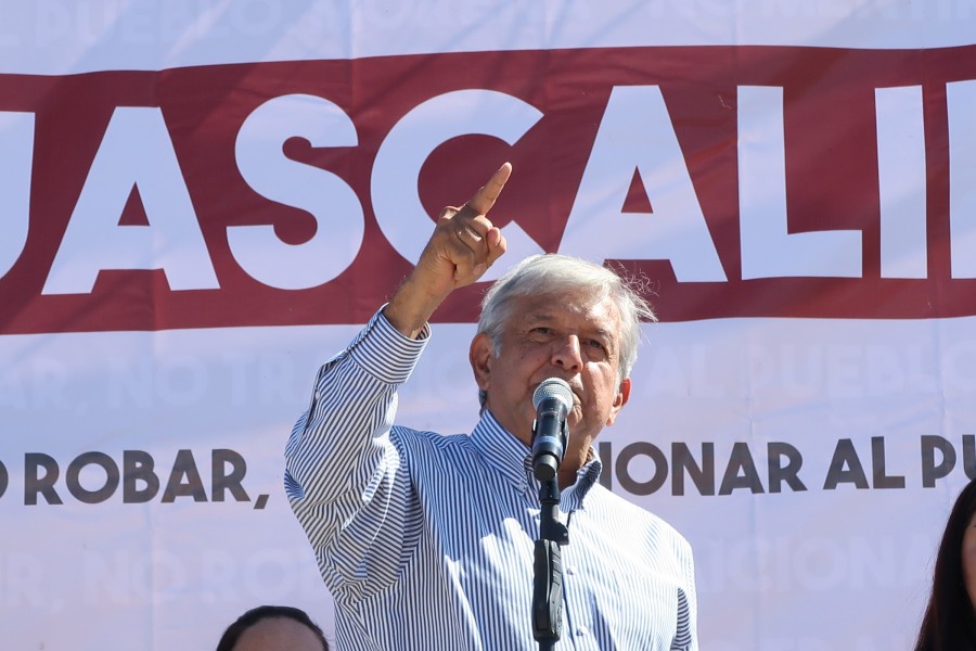 https://paginabierta.mx/wp-content/uploads/2016/11/2amlo2.jpg
