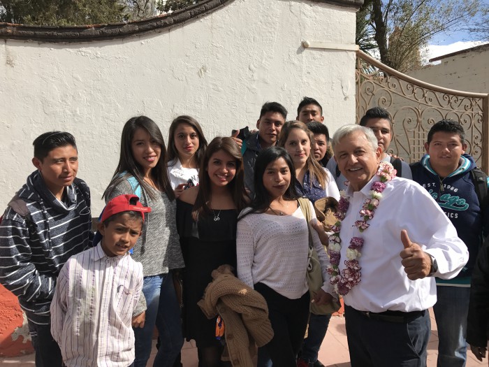 https://paginabierta.mx/wp-content/uploads/2017/01/19amlo.jpg